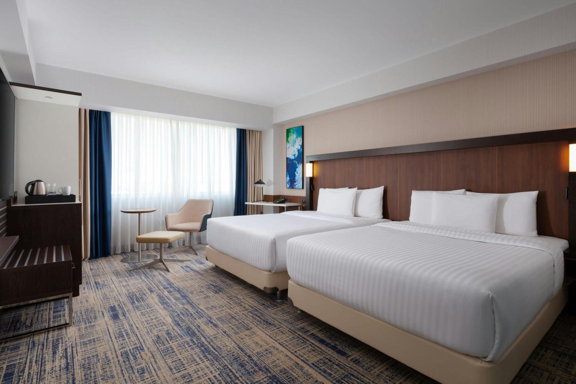 Courtyard By Marriott Tashkent Hotel Exterior photo