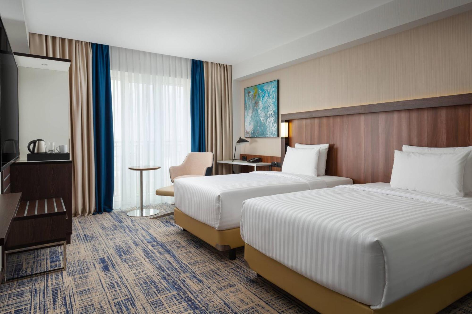Courtyard By Marriott Tashkent Hotel Exterior photo